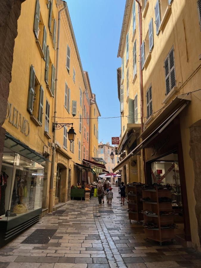 Studio Hyeres -Rue Pietonne Climatisation Lit 160 Tout Equipe - Sabrina Exteriör bild